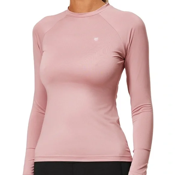 EQUESTRIAN Dynamic Base Layer Top - Picture 1 of 5